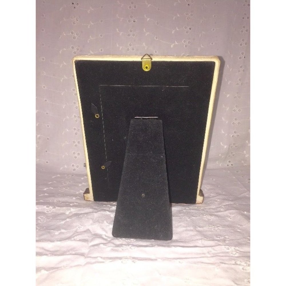 Pi Raised 3D Fire Fighter Photo Frame - Picture 5 of 8